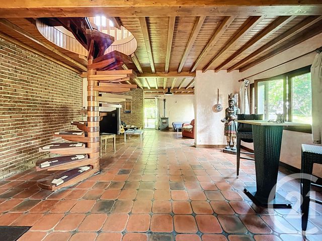 Afficher la photo en grand maison à vendre - 7 pièces - 342.3 m2 - COMBRONDE - 63 - AUVERGNE - Century 21 Agence Girard