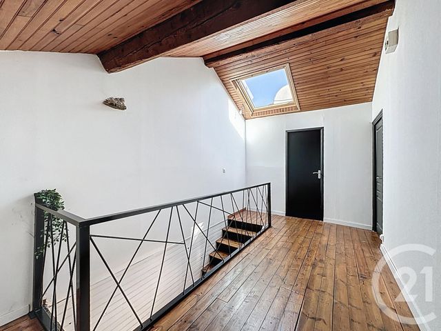 maison à vendre - 7 pièces - 200.0 m2 - MOZAC - 63 - AUVERGNE - Century 21 Agence Girard