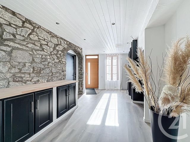 maison à vendre - 7 pièces - 200.0 m2 - MOZAC - 63 - AUVERGNE - Century 21 Agence Girard