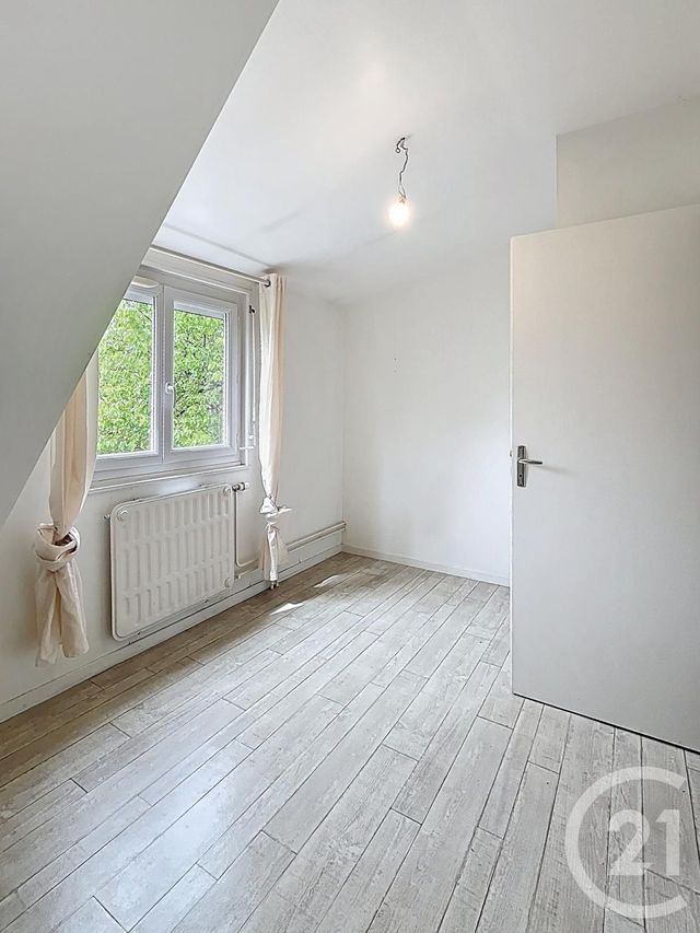 maison à vendre - 5 pièces - 83.0 m2 - RIOM - 63 - AUVERGNE - Century 21 Agence Girard