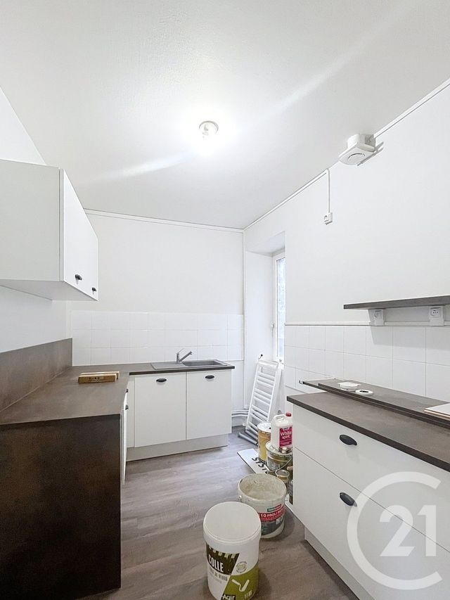 Appartement F3 à louer - 3 pièces - 63.73 m2 - RIOM - 63 - AUVERGNE - Century 21 Agence Girard