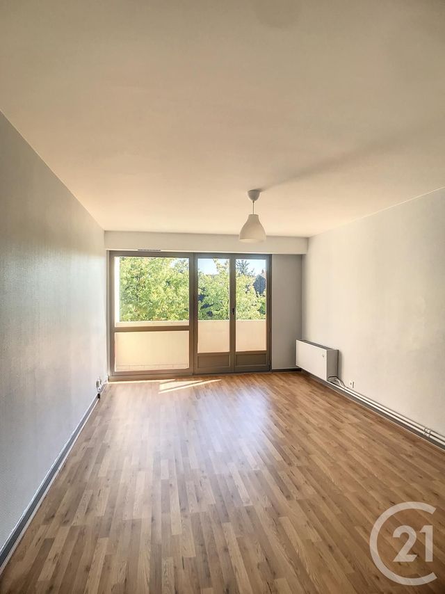 Appartement Studio à louer - 1 pièce - 37.86 m2 - RIOM - 63 - AUVERGNE - Century 21 Agence Girard