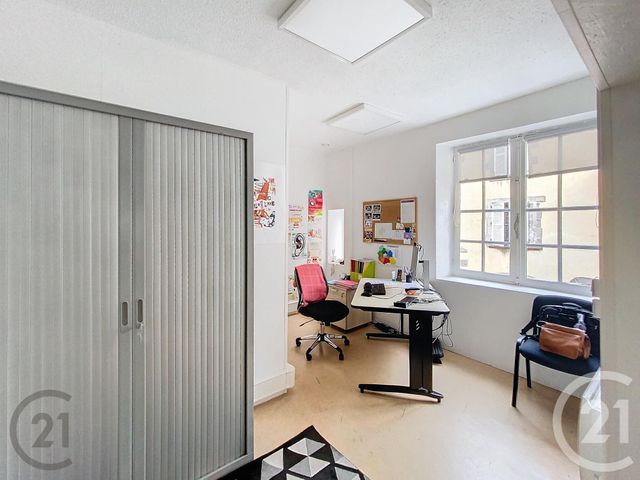 Afficher la photo en grand Appartement Local à vendre - 4 pièces - 170.0 m2 - RIOM - 63 - AUVERGNE - Century 21 Agence Girard