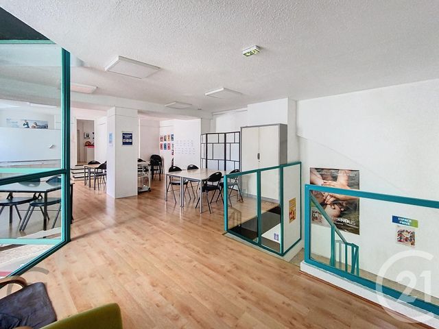 Afficher la photo en grand Appartement Local à vendre - 4 pièces - 170.0 m2 - RIOM - 63 - AUVERGNE - Century 21 Agence Girard