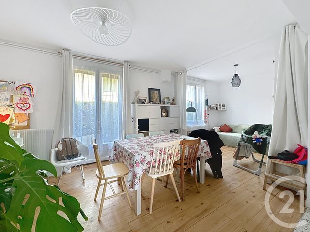 maison à vendre - 5 pièces - 74.31 m2 - RIOM - 63 - AUVERGNE - Century 21 Agence Girard