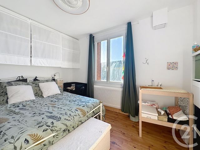 maison à vendre - 5 pièces - 74.31 m2 - RIOM - 63 - AUVERGNE - Century 21 Agence Girard