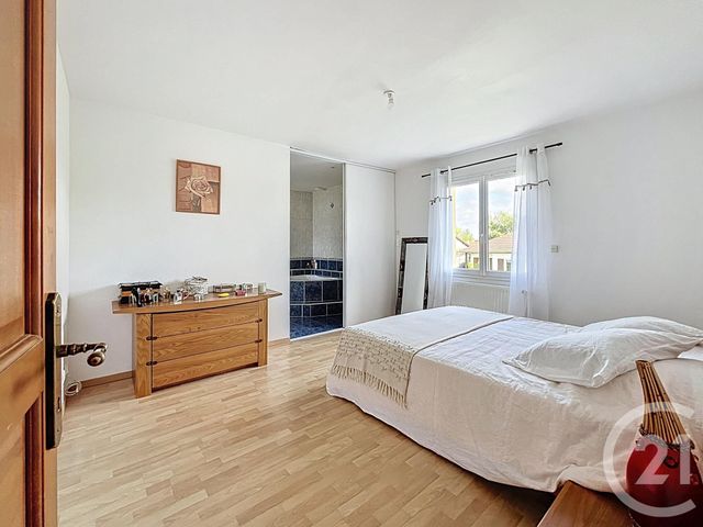 maison à vendre - 6 pièces - 213.0 m2 - RIOM - 63 - AUVERGNE - Century 21 Agence Girard