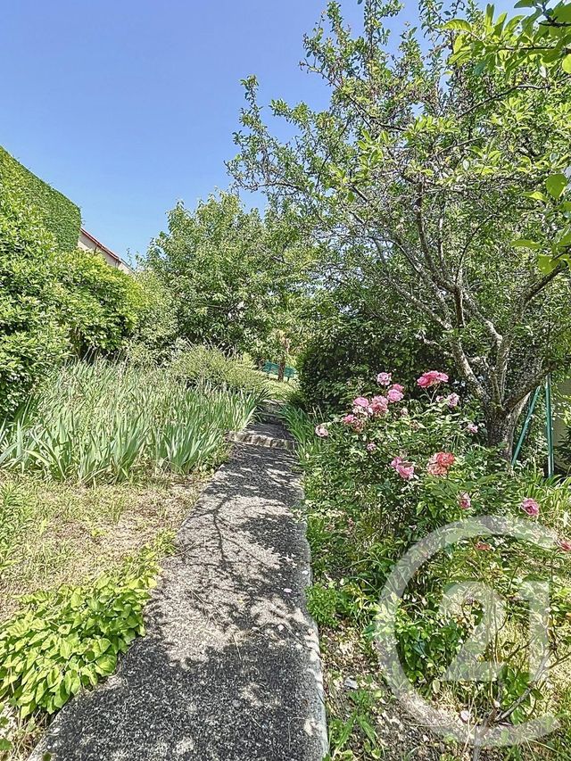 maison à vendre - 7 pièces - 146.4 m2 - CHATEL GUYON - 63 - AUVERGNE - Century 21 Agence Girard