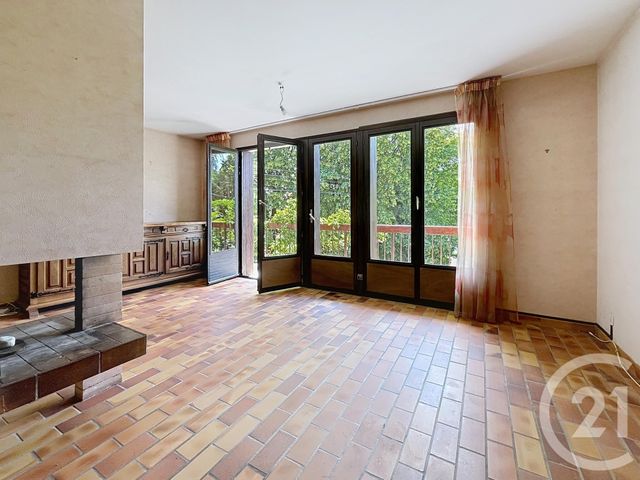 maison à vendre - 7 pièces - 146.4 m2 - CHATEL GUYON - 63 - AUVERGNE - Century 21 Agence Girard