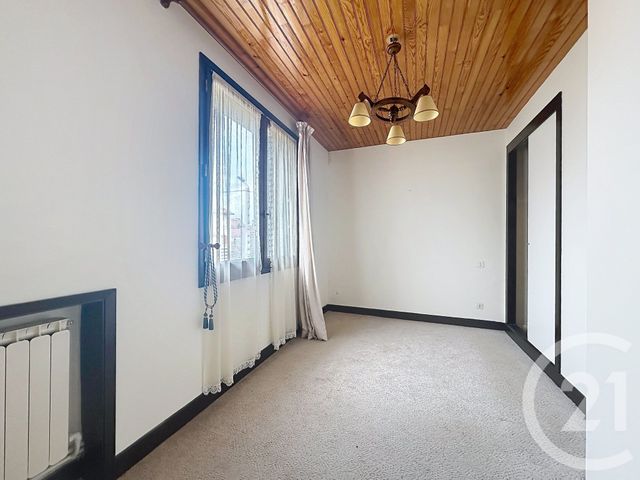 maison à vendre - 7 pièces - 146.4 m2 - CHATEL GUYON - 63 - AUVERGNE - Century 21 Agence Girard