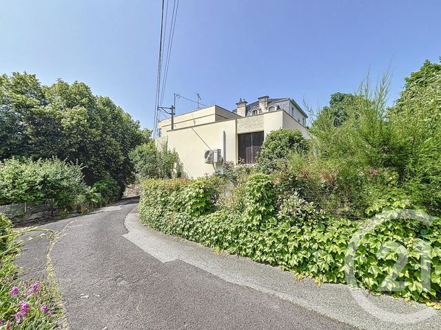 maison à vendre - 7 pièces - 146.4 m2 - CHATEL GUYON - 63 - AUVERGNE - Century 21 Agence Girard