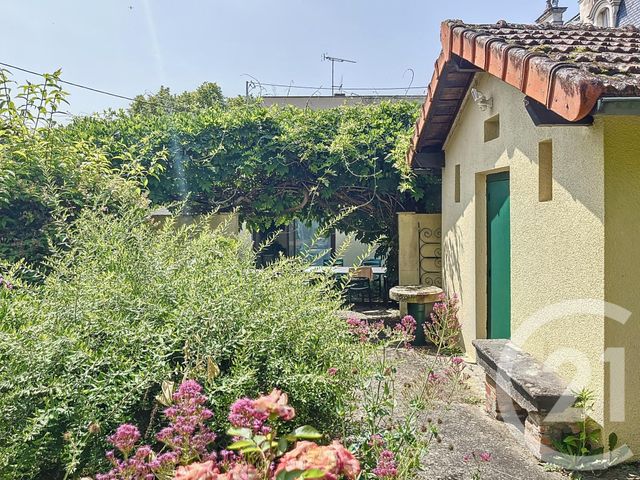 maison à vendre - 7 pièces - 146.4 m2 - CHATEL GUYON - 63 - AUVERGNE - Century 21 Agence Girard