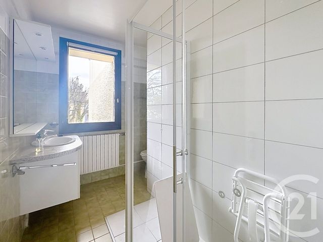 maison à vendre - 7 pièces - 146.4 m2 - CHATEL GUYON - 63 - AUVERGNE - Century 21 Agence Girard