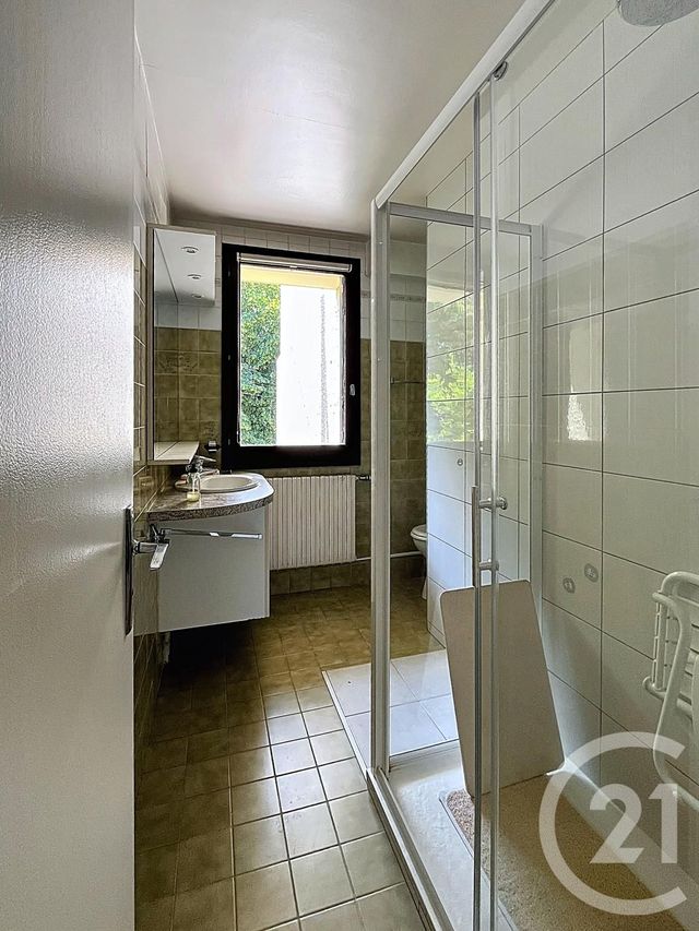 maison à vendre - 7 pièces - 146.4 m2 - CHATEL GUYON - 63 - AUVERGNE - Century 21 Agence Girard