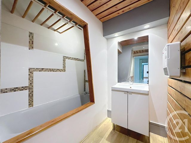 Afficher la photo en grand maison à vendre - 8 pièces - 210.0 m2 - RIOM - 63 - AUVERGNE - Century 21 Agence Girard