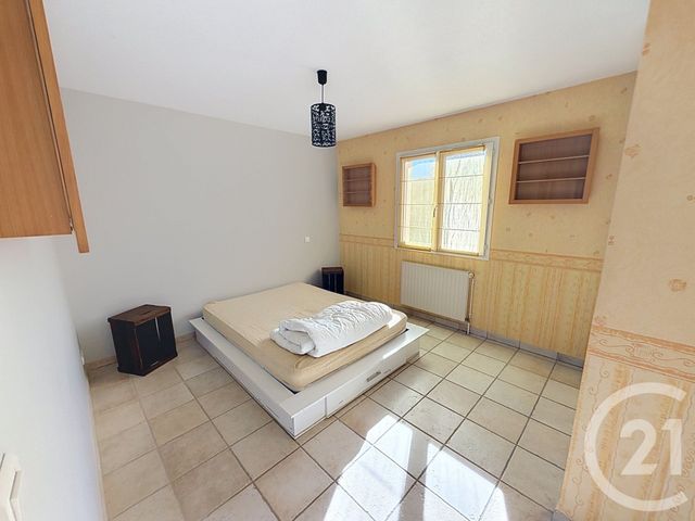 maison à louer - 5 pièces - 128.65 m2 - CHAMBARON SUR MORGE - 63 - AUVERGNE - Century 21 Agence Girard
