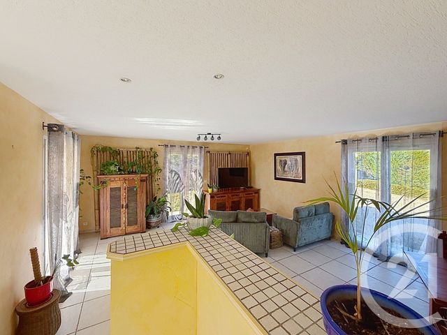 maison à louer - 5 pièces - 128.65 m2 - CHAMBARON SUR MORGE - 63 - AUVERGNE - Century 21 Agence Girard