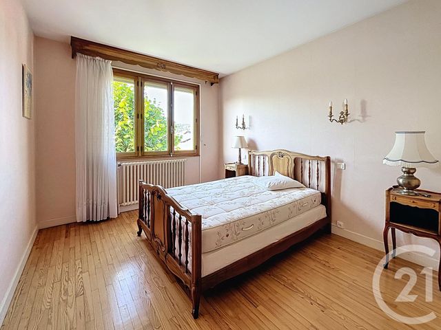 maison à vendre - 6 pièces - 109.5 m2 - RIOM - 63 - AUVERGNE - Century 21 Agence Girard