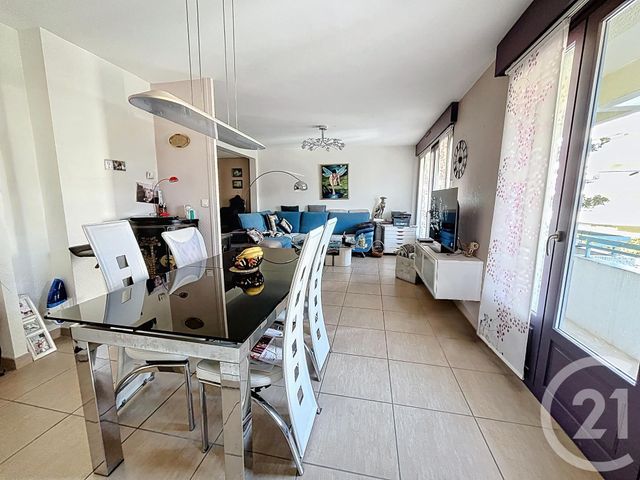 Appartement F4 à vendre - 4 pièces - 64.32 m2 - RIOM - 63 - AUVERGNE - Century 21 Agence Girard