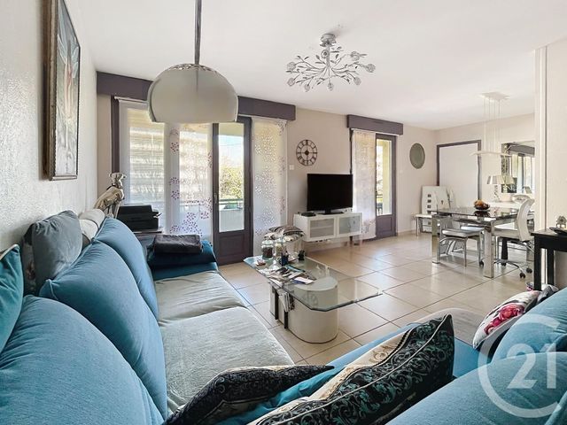 Appartement F4 à vendre - 4 pièces - 64.32 m2 - RIOM - 63 - AUVERGNE - Century 21 Agence Girard