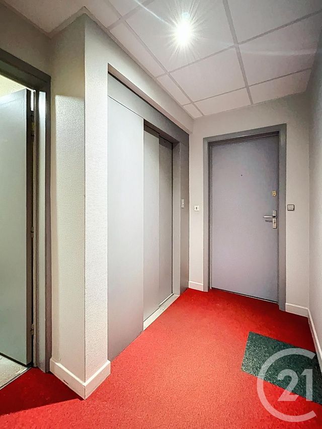 Appartement F4 à vendre - 4 pièces - 64.32 m2 - RIOM - 63 - AUVERGNE - Century 21 Agence Girard