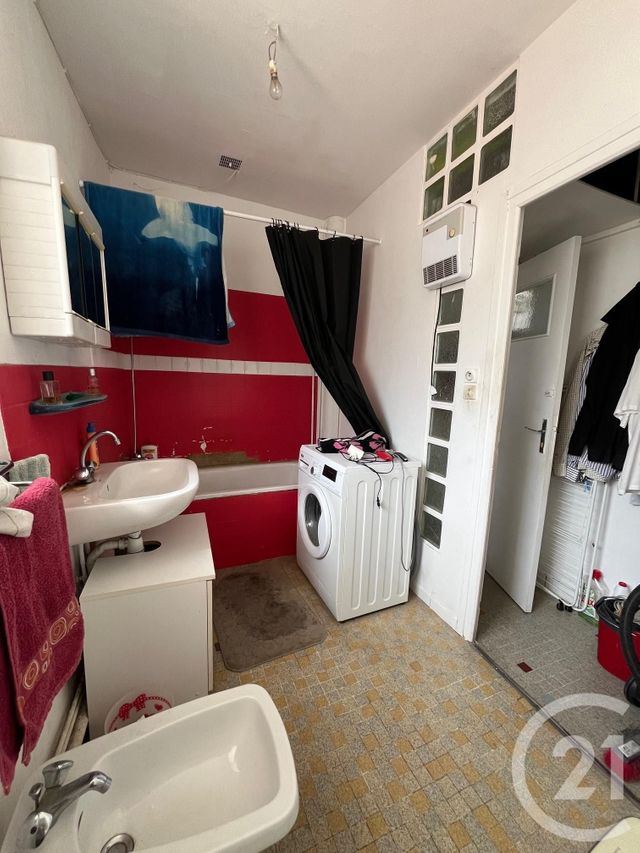 Afficher la photo en grand maison à vendre - 6 pièces - 165.0 m2 - VOLVIC - 63 - AUVERGNE - Century 21 Agence Girard