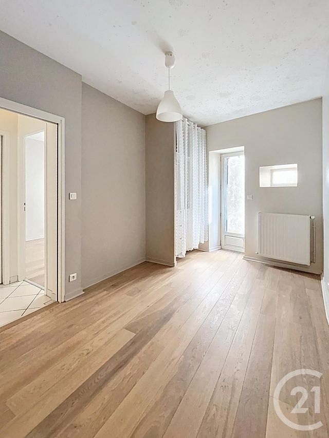Appartement F4 à vendre - 4 pièces - 103.3 m2 - RIOM - 63 - AUVERGNE - Century 21 Agence Girard