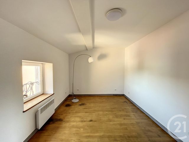 Appartement F2 à louer - 2 pièces - 41.55 m2 - RIOM - 63 - AUVERGNE - Century 21 Agence Girard