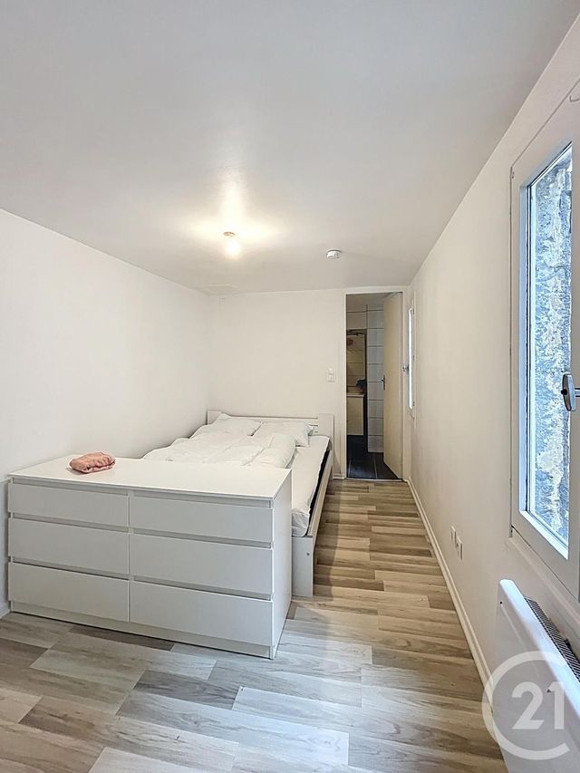 Appartement F2 à vendre - 2 pièces - 24.0 m2 - RIOM - 63 - AUVERGNE - Century 21 Agence Girard