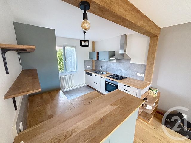 maison à vendre - 4 pièces - 88.0 m2 - CHATEAUGAY - 63 - AUVERGNE - Century 21 Agence Girard