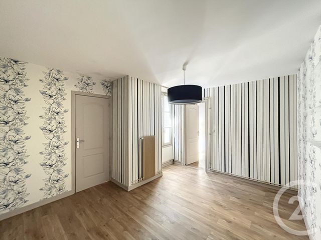 Appartement F3 à vendre - 3 pièces - 69.77 m2 - RIOM - 63 - AUVERGNE - Century 21 Agence Girard