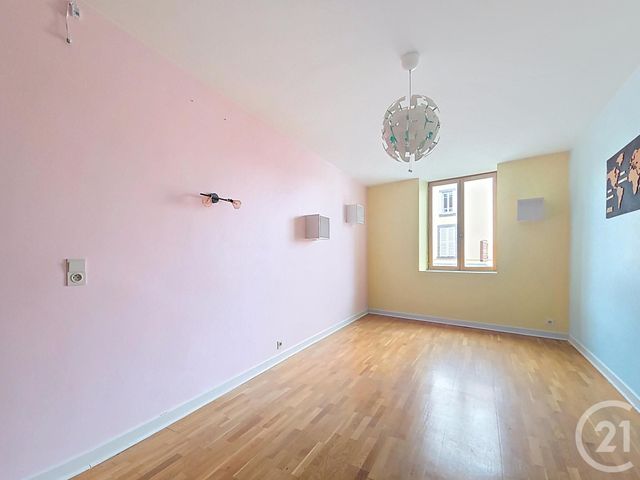 maison à vendre - 7 pièces - 217.3 m2 - MOZAC - 63 - AUVERGNE - Century 21 Agence Girard