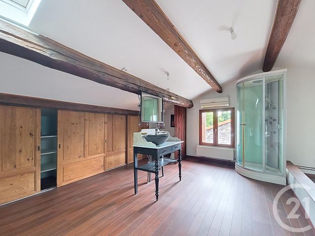 maison à vendre - 7 pièces - 217.3 m2 - MOZAC - 63 - AUVERGNE - Century 21 Agence Girard