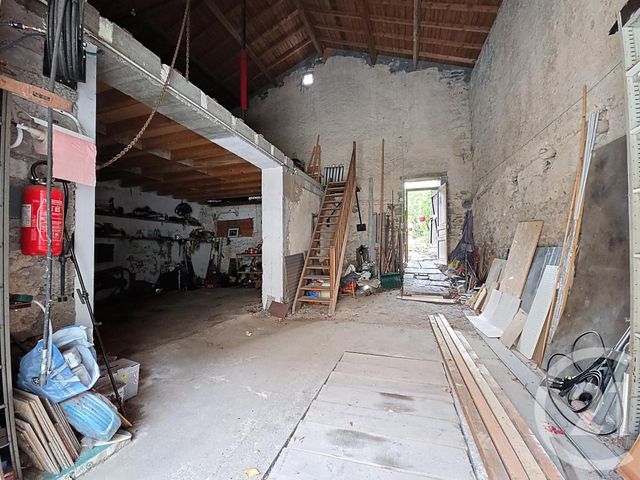 maison à vendre - 7 pièces - 217.3 m2 - MOZAC - 63 - AUVERGNE - Century 21 Agence Girard