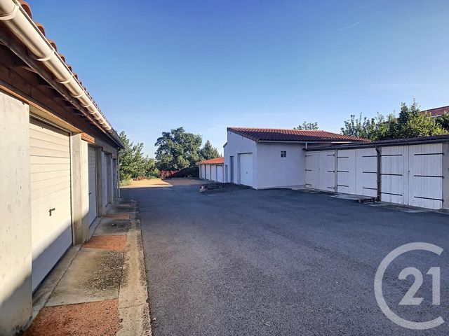 parking - RIOM - 63