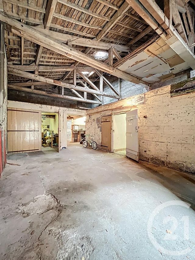 maison à vendre - 8 pièces - 227.9 m2 - RANDAN - 63 - AUVERGNE - Century 21 Agence Girard