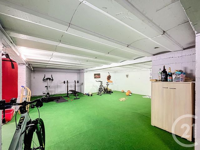 maison à vendre - 6 pièces - 148.0 m2 - MOZAC - 63 - AUVERGNE - Century 21 Agence Girard