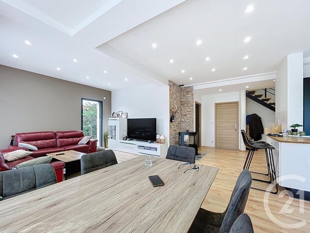 maison à vendre - 6 pièces - 148.0 m2 - MOZAC - 63 - AUVERGNE - Century 21 Agence Girard