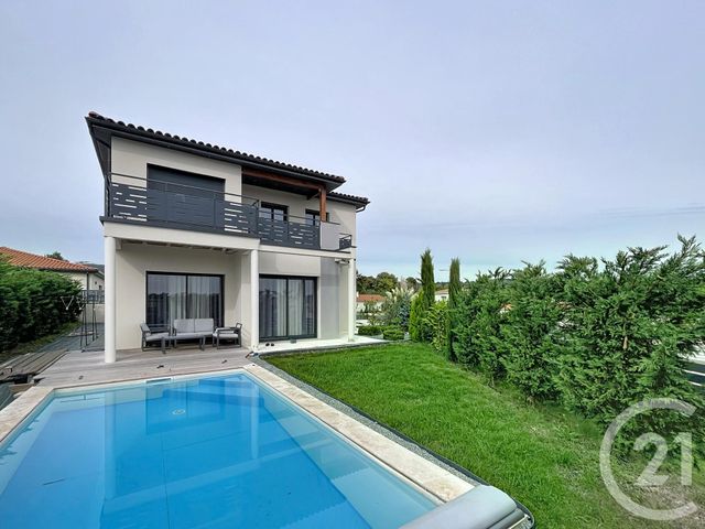 maison à vendre - 6 pièces - 148.0 m2 - MOZAC - 63 - AUVERGNE - Century 21 Agence Girard