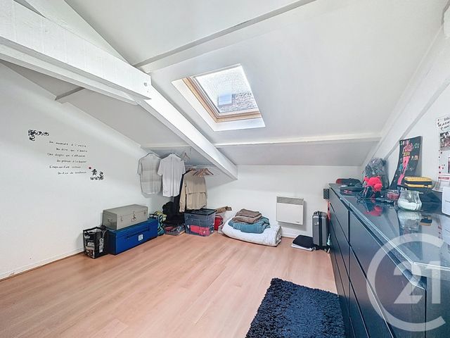 Appartement F3 à vendre - 3 pièces - 71.6 m2 - RIOM - 63 - AUVERGNE - Century 21 Agence Girard