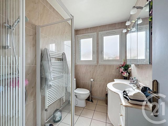 maison à vendre - 5 pièces - 115.96 m2 - RIOM - 63 - AUVERGNE - Century 21 Agence Girard