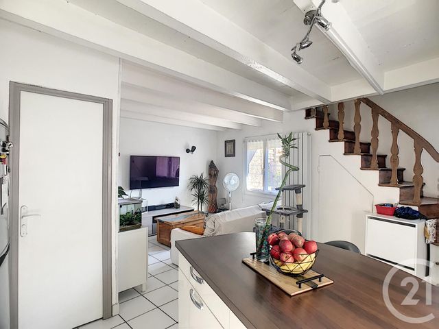 maison à louer - 4 pièces - 87.61 m2 - AULNAT - 63 - AUVERGNE - Century 21 Agence Girard