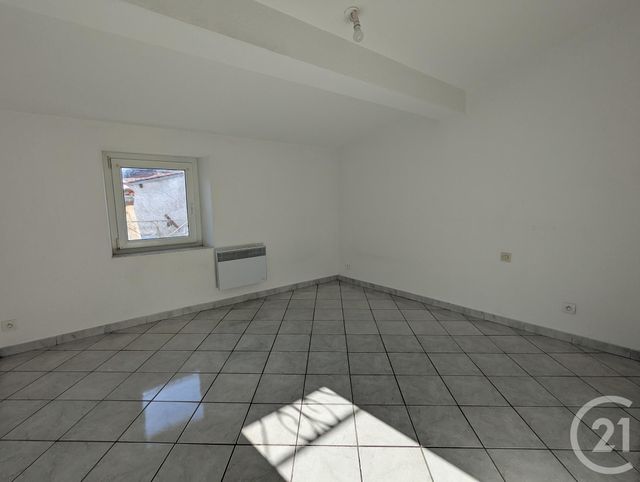 Afficher la photo en grand Appartement F3 à louer - 3 pièces - 77.18 m2 - AUBIERE - 63 - AUVERGNE - Century 21 Agence Girard