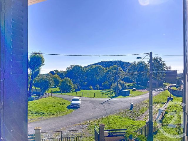 maison à vendre - 6 pièces - 155.86 m2 - CHARBONNIERES LES VARENNES - 63 - AUVERGNE - Century 21 Agence Girard