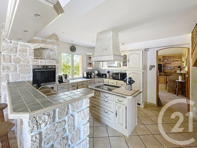 maison à vendre - 5 pièces - 163.2 m2 - COMBRONDE - 63 - AUVERGNE - Century 21 Agence Girard