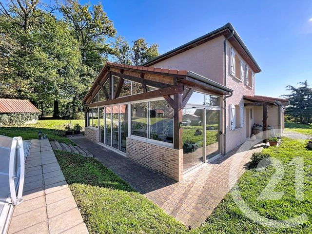 maison à vendre - 5 pièces - 163.2 m2 - COMBRONDE - 63 - AUVERGNE - Century 21 Agence Girard