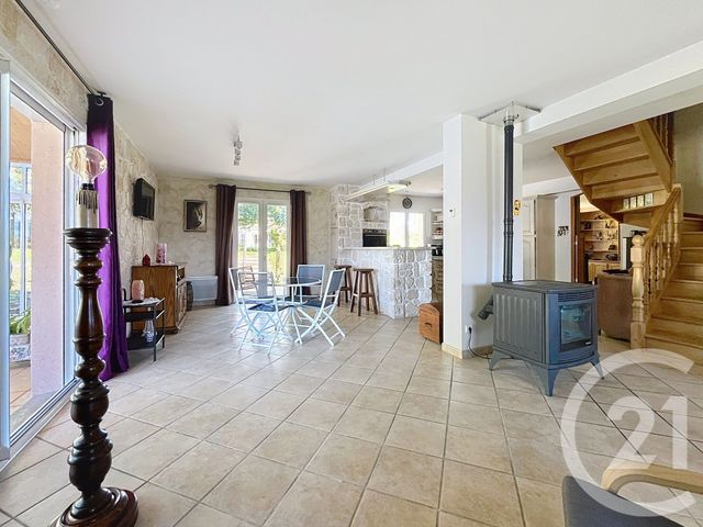 maison à vendre - 5 pièces - 163.2 m2 - COMBRONDE - 63 - AUVERGNE - Century 21 Agence Girard