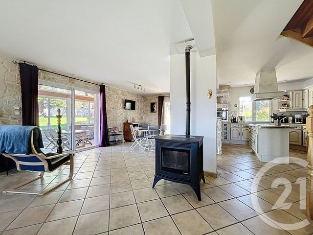 maison à vendre - 5 pièces - 163.2 m2 - COMBRONDE - 63 - AUVERGNE - Century 21 Agence Girard