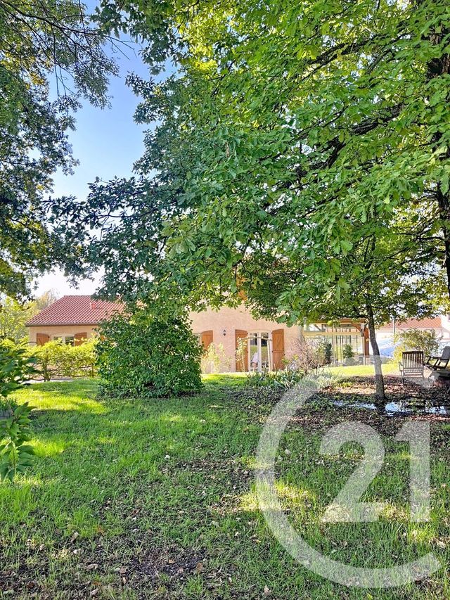 maison à vendre - 5 pièces - 163.2 m2 - COMBRONDE - 63 - AUVERGNE - Century 21 Agence Girard