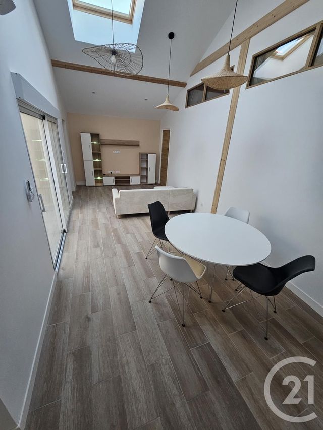Appartement F3 à louer - 3 pièces - 68.45 m2 - GERZAT - 63 - AUVERGNE - Century 21 Agence Girard